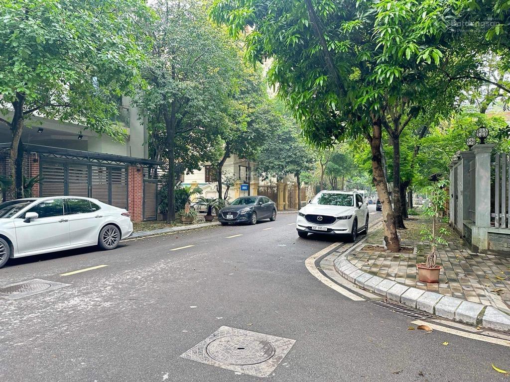 Bán đất khu vườn đào lạc long quân 283m2 mt 13m view vườn hoa, cách hồ tây 300m