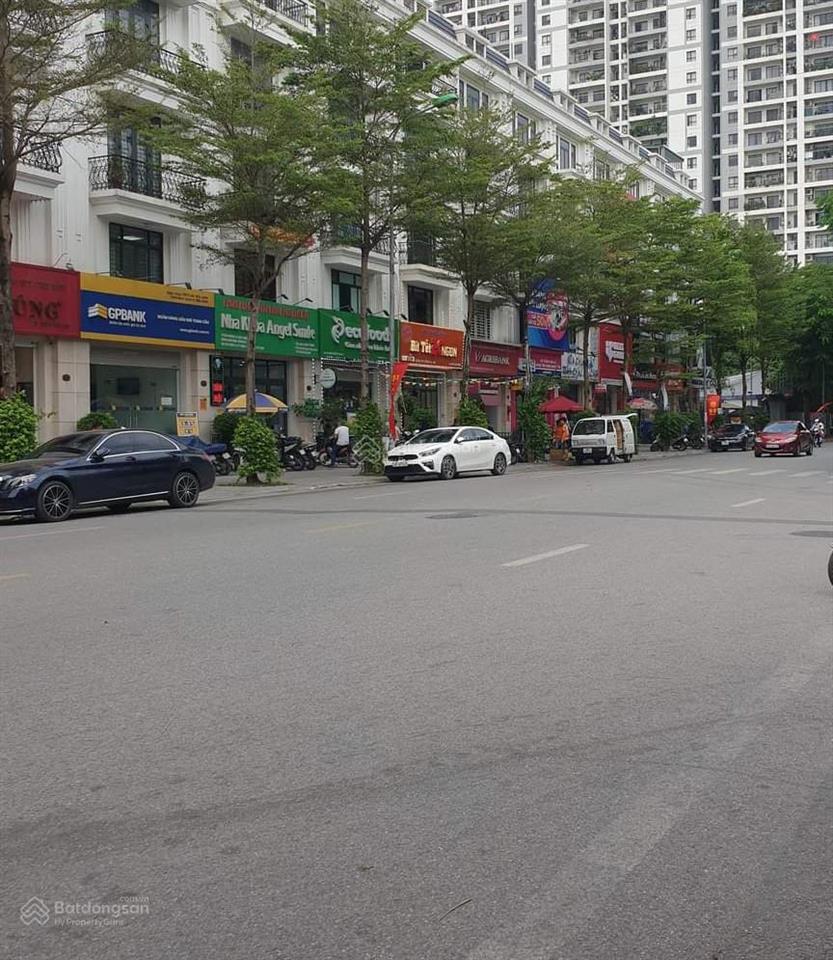 Bán đất phố xuân la 75m² mặt tiền 5m giá 31,4 tỷ