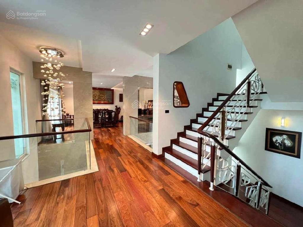 Bán gấp nhà 3 tầng phú thượng dt 140m², mặt tiền 7.5m đường ô tô giá nhỉnh 24 tỷ