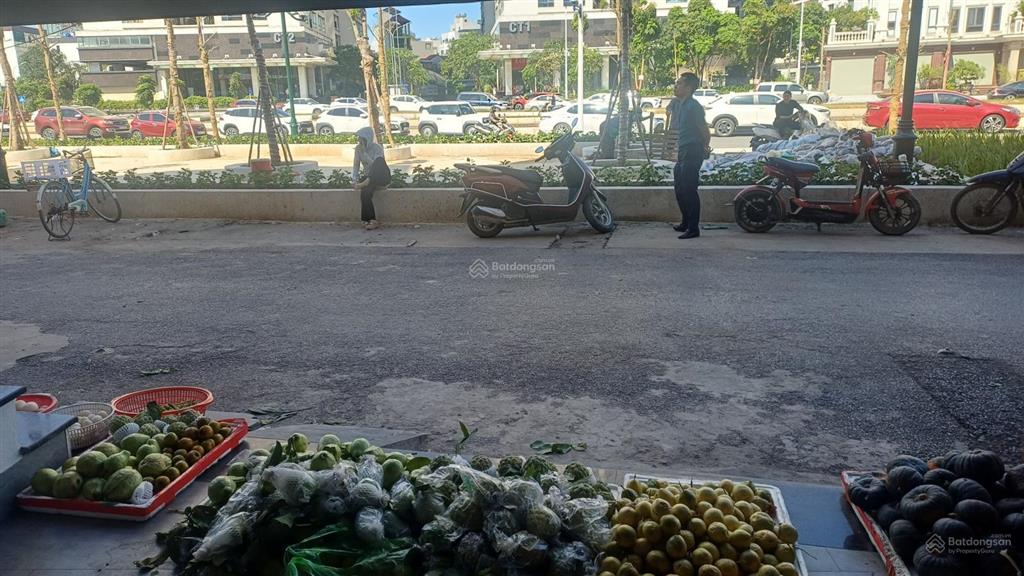 Cho thuê mb kinh doanh đường nguyễn văn huyên kéo dài đoạn mới thi công xong 120m sàn giá 20tr