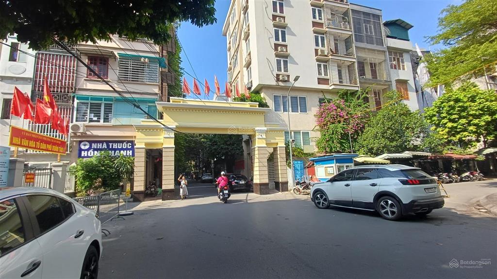Bán nhà ngõ 105 xuân la 5 tầng 40m mặt tiền 4.2m đường ô tô giá 14 tỷ
