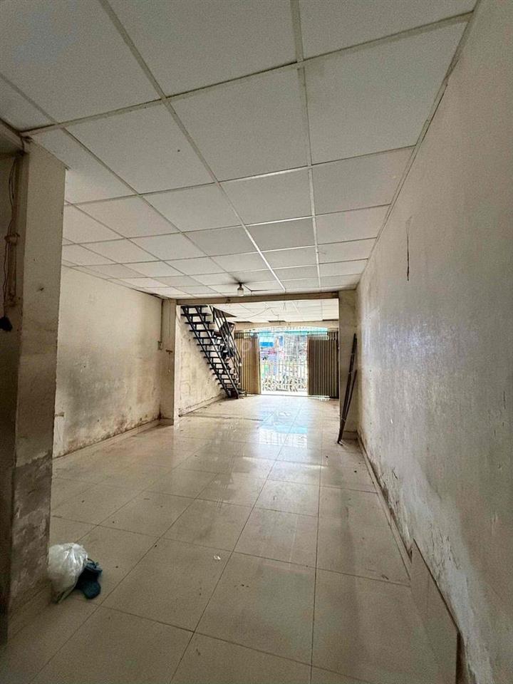 Cho Thuê Nhà 1 Trệt 1 lầu Ngay Chợ ,Siêu thị co.op mart phan văn hớn