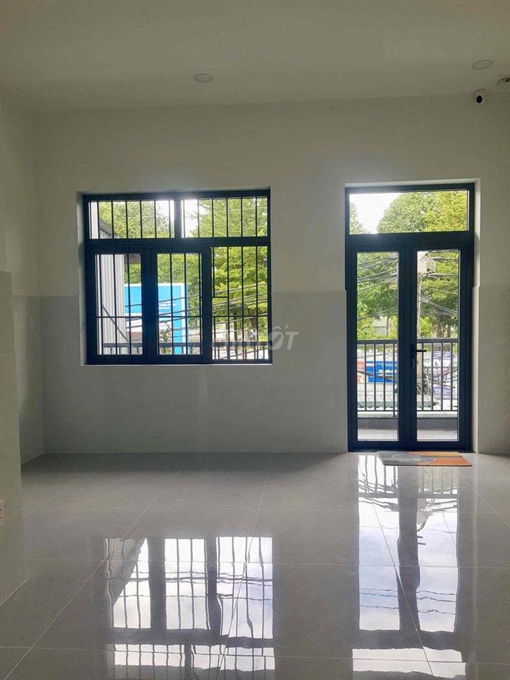 Cho Thuê nhà Mới 2 Tầng 3PN Đối diện trường trần phú sát bên chợ TTN8
