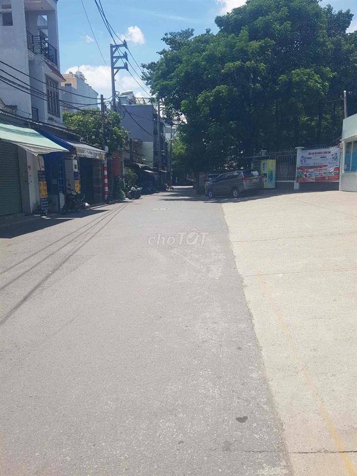 Cho Thuê nhà Mới 2 Tầng 3PN Đối diện trường trần phú sát bên chợ TTN8
