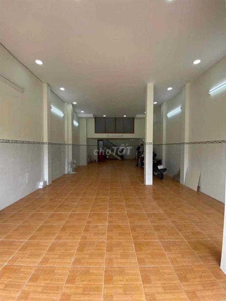 Cho Thuê Nhà MT trường chinh sát bên thế giới di động ngã 3 phan văn h