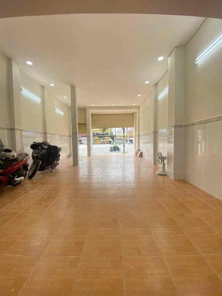 Cho Thuê Nhà MT trường chinh sát bên thế giới di động ngã 3 phan văn h