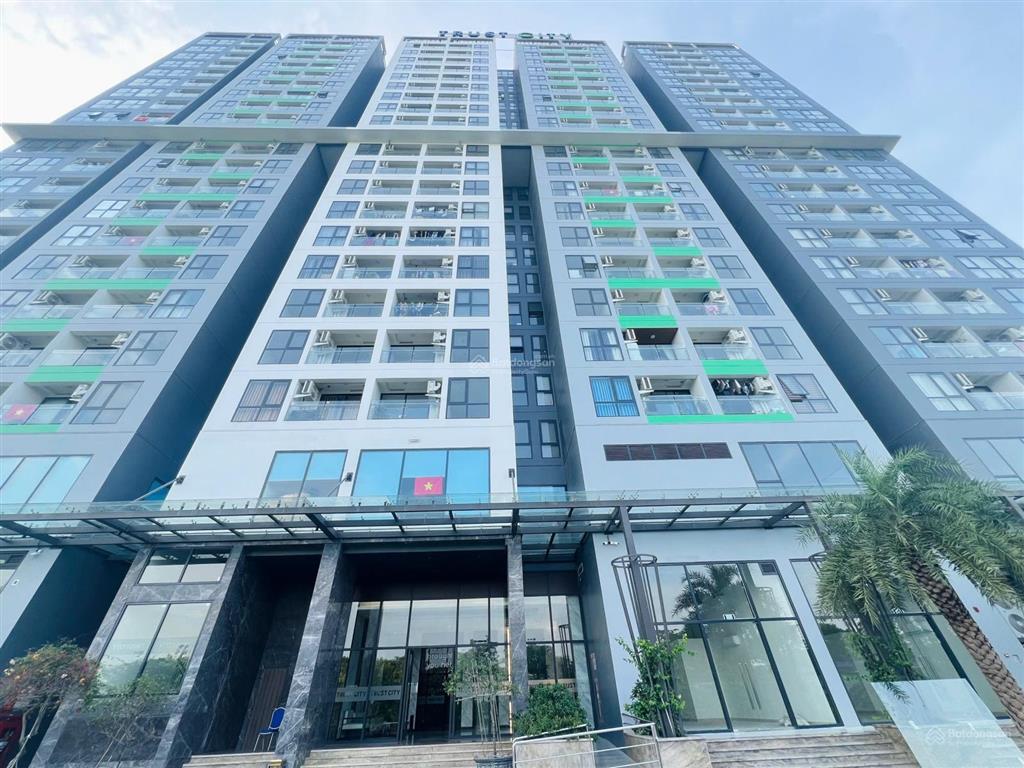 Chính chủ tôi bán căn 2pn 2wc, 3,15 tỷ, view thoáng vĩnh viễn và rất đẹp. ưu tiên người mua ở thực