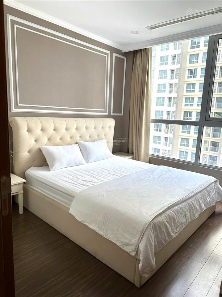 Vinhomes central park 57m2 bàn giao full nội thất có nguồn thu sẵn 20tr/tháng giá chỉ 5,950 tỷ