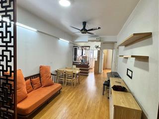 Bán căn hộ kdt sài đồng, 68m2 2pn1wc full đồ giá chỉ 4 tỷ.  0967 341 ***