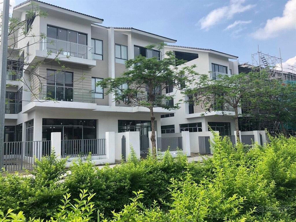 Bán biệt thự trung tâm kđt dương nội mặt đường to kinh doanh thuận lợi gần siêu thị công viên