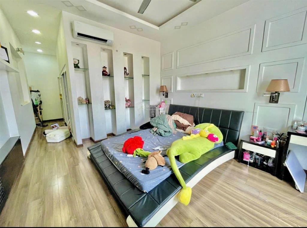 Trung tâm bình thạnh hxh nhà 5 tầng dòng tiền 23tr/tháng hơn 11 tỷ