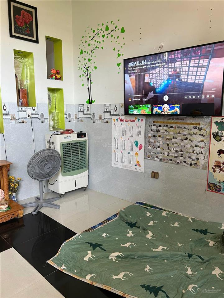 Chị chủ bỏ phố về vườn cần bán nhà gần biển bình sơn, giá chỉ 2.2 tỷ