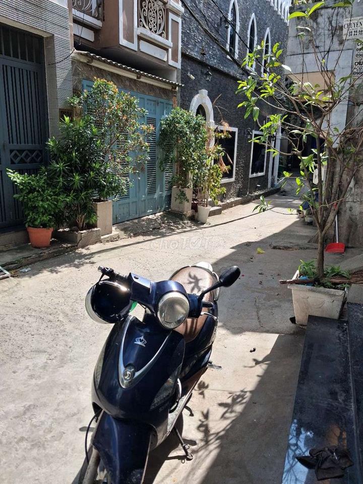 nhà  mới xây dựng chưa qua xử dụng 