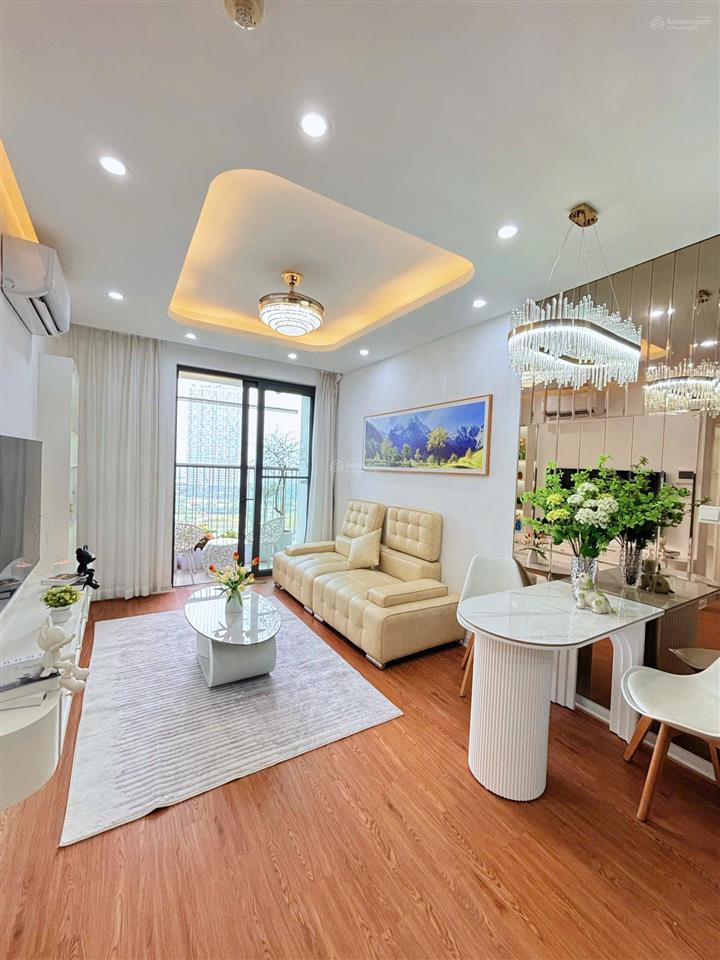 Bán gấp căn 2 ngủ đẹp, tầng 12 chung cư five star kim giang, bc đông nam,  xem nhà 0913 583 ***