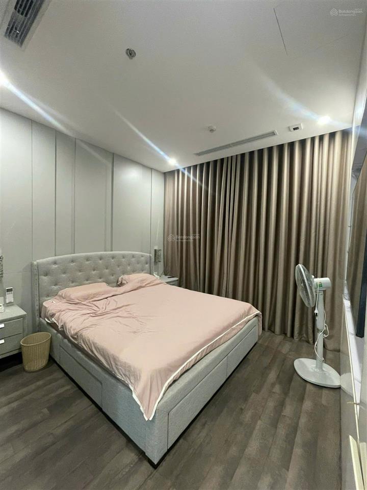 Chính chủ bán gấp căn góc 3pn gold season, full nội thất mới siêu xịn, chủ nhà đang ở, rẻ nhất tòa
