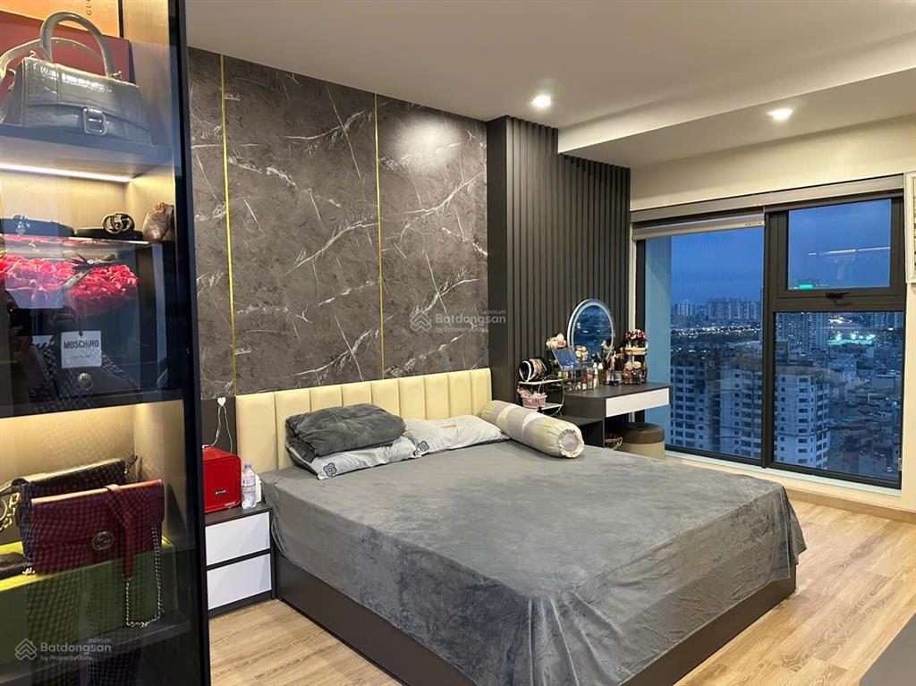 Bán căn hộ đẹp, giá cạnh tranh cc ecogreen 75m2 ban công đn mát, view đẹp, tầng trung 15 đẹp, full đồ