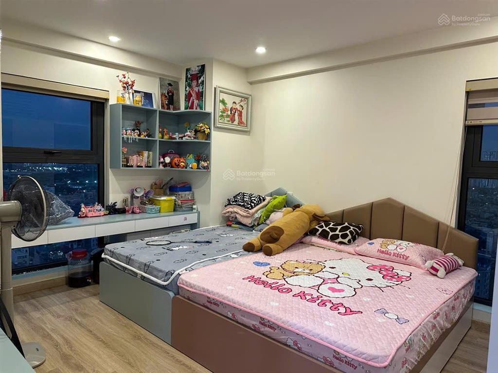 Bán căn hộ đẹp, giá cạnh tranh cc ecogreen 75m2 ban công đn mát, view đẹp, tầng trung 15 đẹp, full đồ