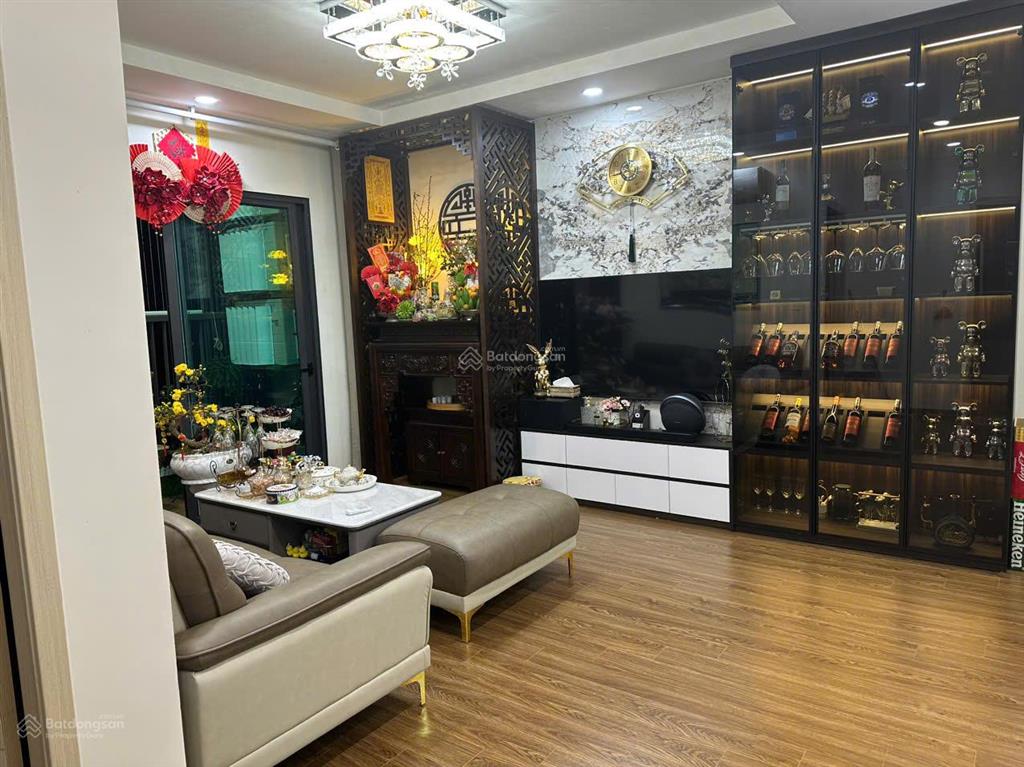 Bán căn hộ đẹp, giá cạnh tranh cc ecogreen 75m2 ban công đn mát, view đẹp, tầng trung 15 đẹp, full đồ