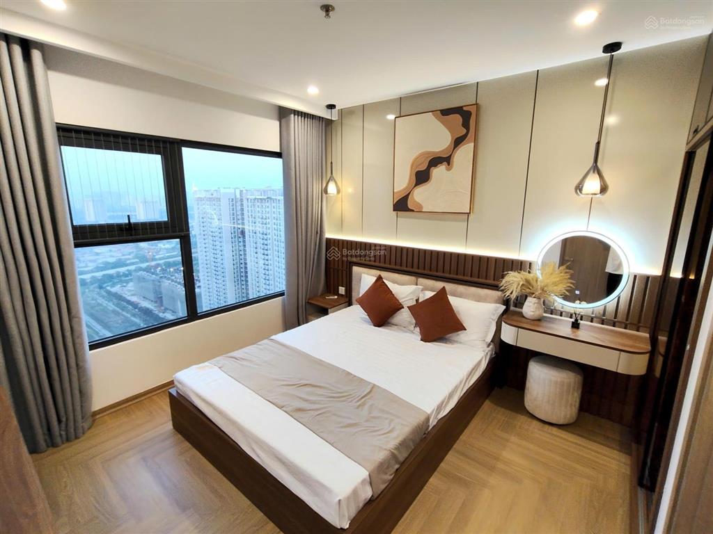 Chính chủ bán căn 2 ngủ có ban công đông nam thoáng đẹp tòa eco dream, 70m2, nội thất đẹp, tầng 22