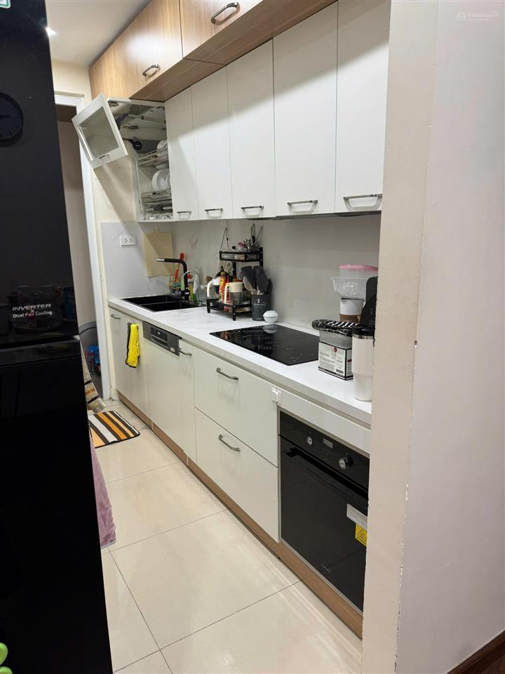 Cho thuê căn hộ 90 nguyễn tuân, 12 triệu, 73m2, view đẹp, nt đẹp, hướng mát, ở ngay, chủ dễ tính