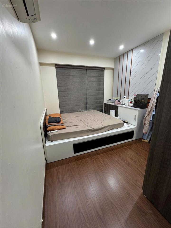 Cho thuê căn hộ 90 nguyễn tuân, 12 triệu, 73m2, view đẹp, nt đẹp, hướng mát, ở ngay, chủ dễ tính