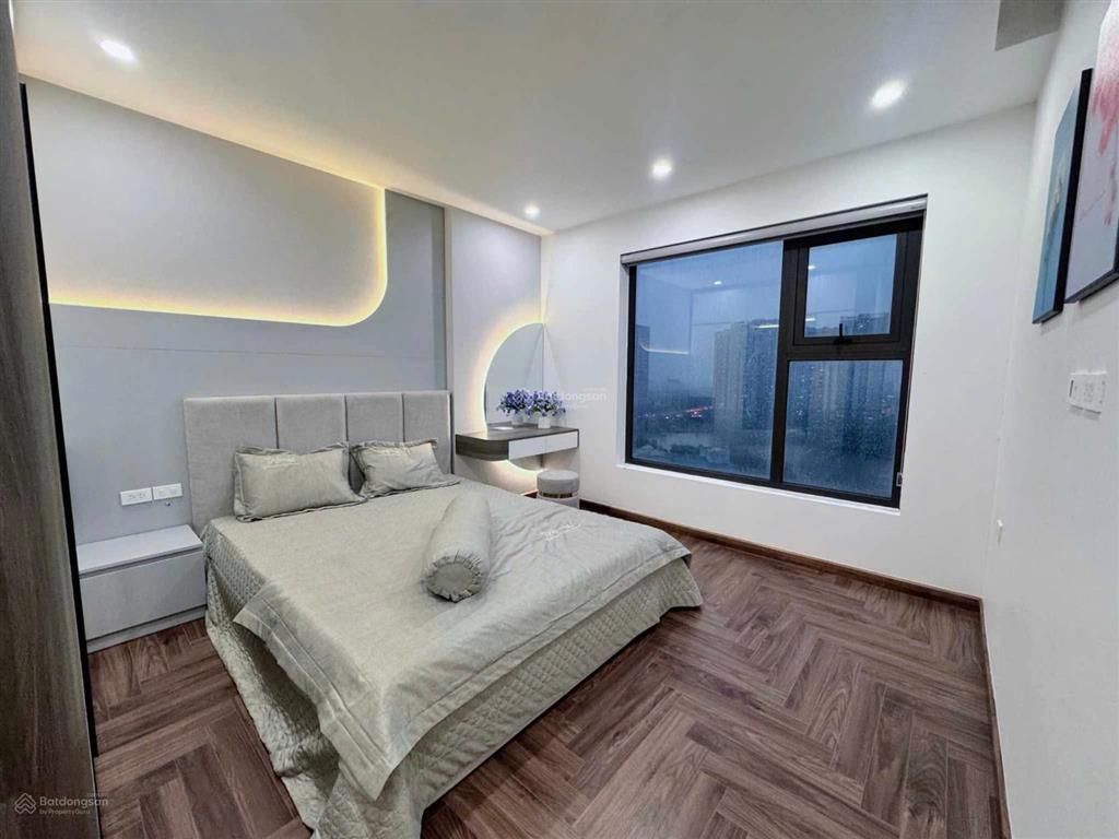 Tin vip! bán căn rẻ nhất chung cư golden land 275 nguyễn trãi  view nội khu, sẵn sổ đỏ, có slotôtô