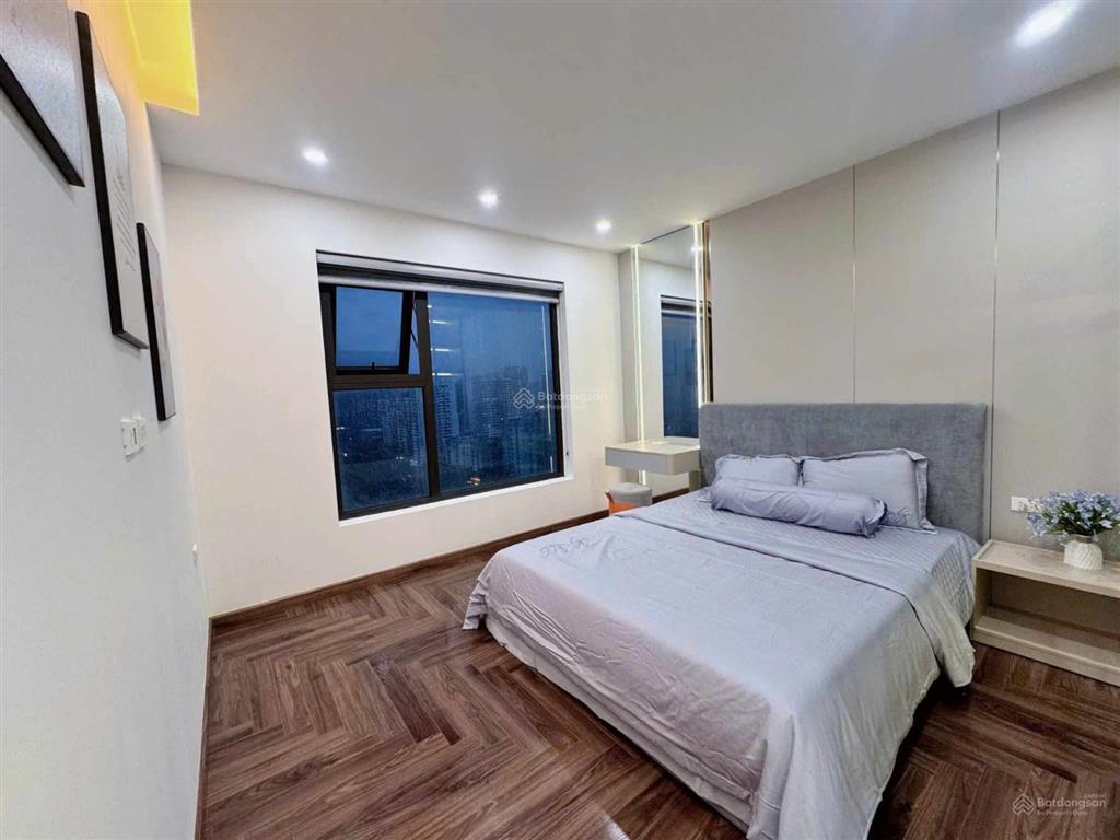 Tin vip! bán căn rẻ nhất chung cư golden land 275 nguyễn trãi  view nội khu, sẵn sổ đỏ, có slotôtô