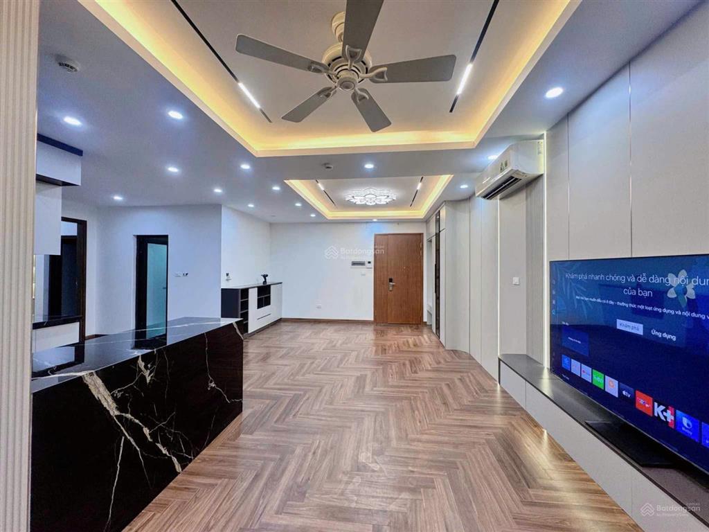 Tin vip! bán căn rẻ nhất chung cư golden land 275 nguyễn trãi  view nội khu, sẵn sổ đỏ, có slotôtô