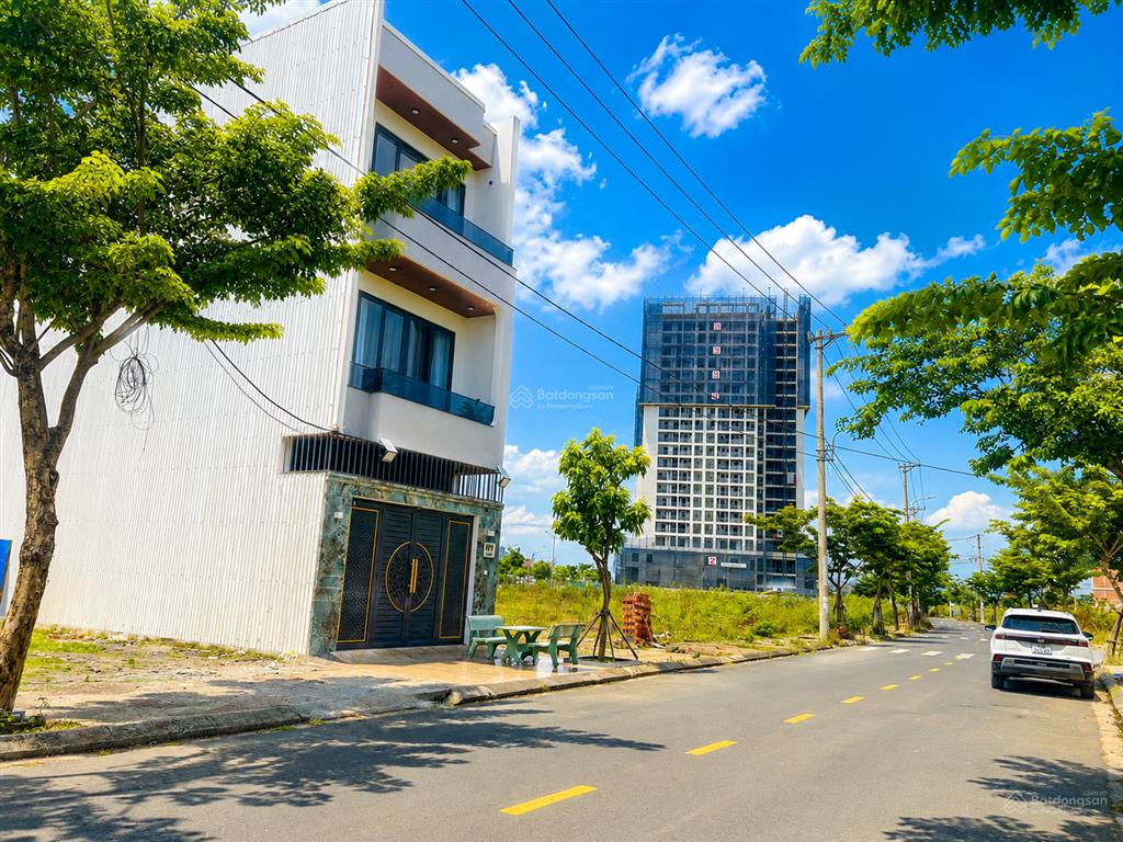 Cần tiền gấp bán giá sụp hầm lô đất đường anh đức  khu đầm sen nam hoà xuân