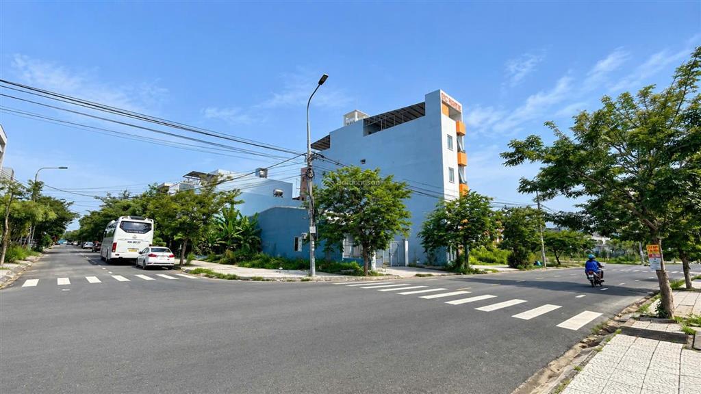 Bán lô góc 2 mặt tiền đường 10.5m lê sỹ khu hòa xuân view đối diện công viên, bệnh viện siêu đẹp