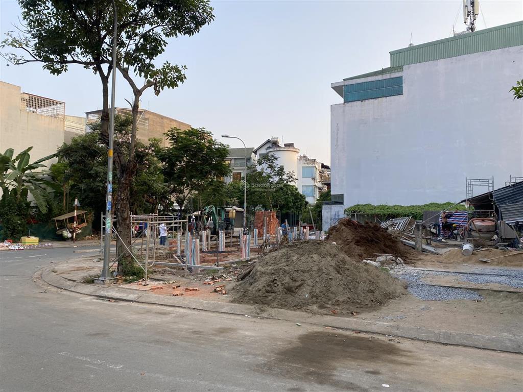 Cần bán nền a19 đối diện trường học  dt 100m2 đã có móng  giá 7 tỷ tl  0901 423 ***