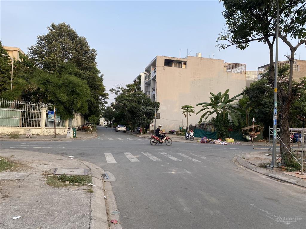 Cần bán nền a19 đối diện trường học  dt 100m2 đã có móng  giá 7 tỷ tl  0901 423 ***