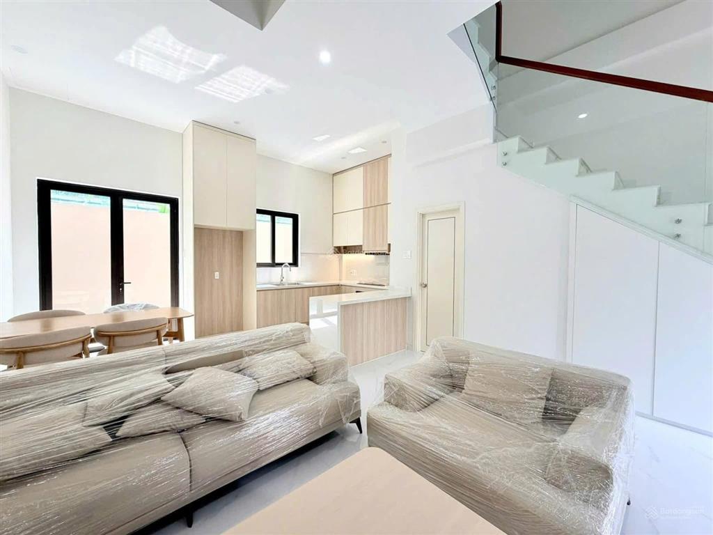 Cho thuê căn liền kề xẻ khe 127m2 full nội thất đẹp giá 45 triệu/tháng  0901 423 ***