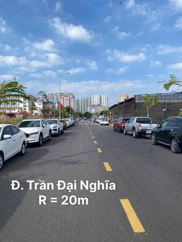 Cần bán đất nền khu 10 ha Lưu Chí Hiếu ( Seaview ) - Vị trí đẹp