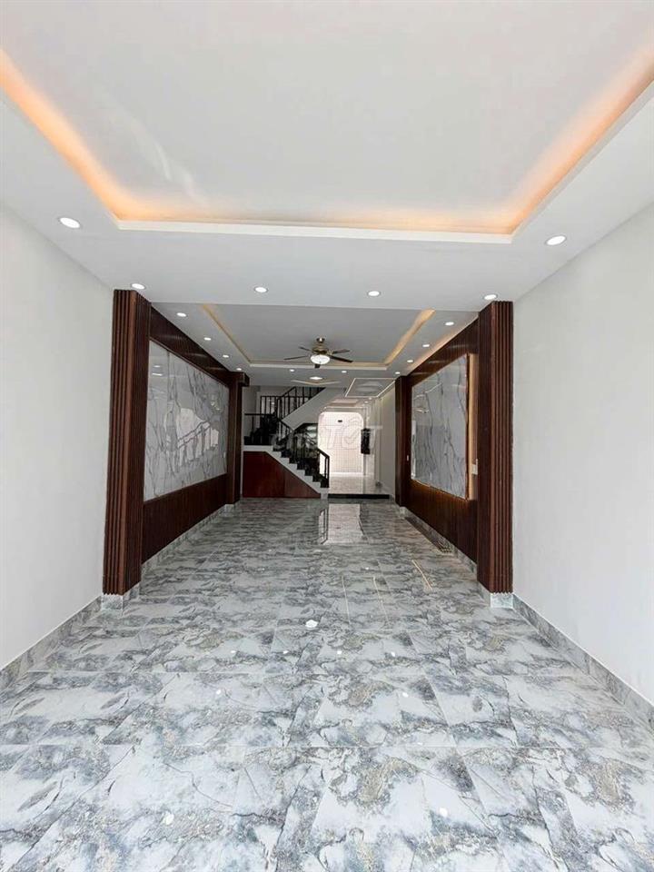 MT 33 Lê Công Phép 4.5x20 3 lầu