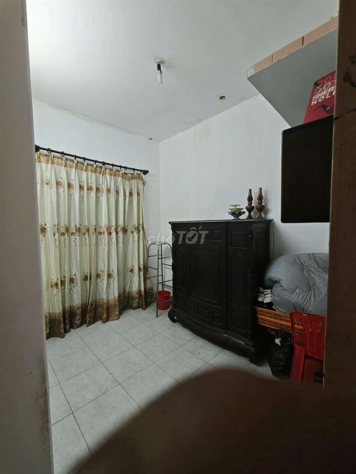 Nhà khu dân cư Bình Phú 4x10 1 trệt 2 lầu 