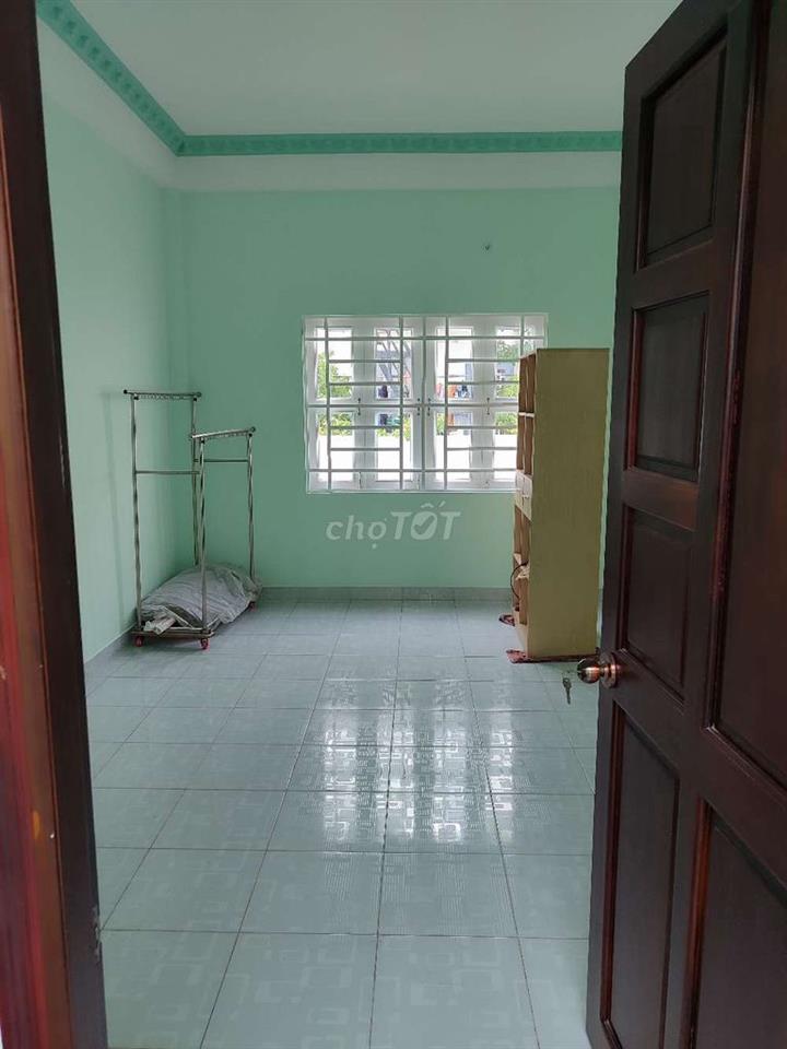 Nhà KDC Bình Phú đối diện công viên 4x18 3 lầu 5PN