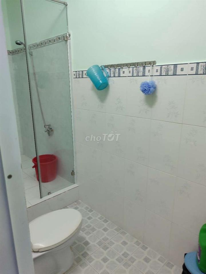 Nhà KDC Bình Phú đối diện công viên 4x18 3 lầu 5PN