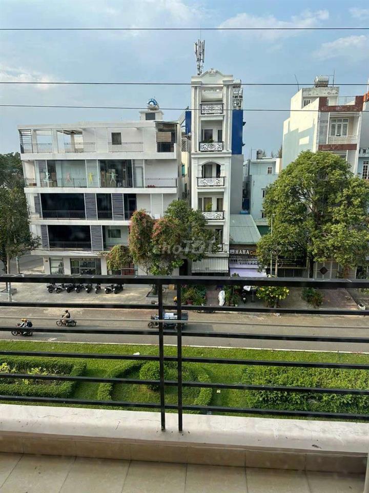Toà nhà Song Hành 6 tầng 10PN full nội thất có thang máy