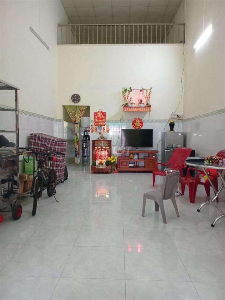 Bán nhà cấp 4 KDC Bình Phú 4x22 đường nhựa 8m
