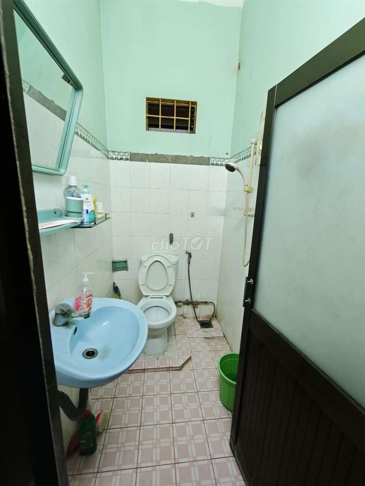 Chính chủ bán nhà 122 đường 68 KDC Bình Phú