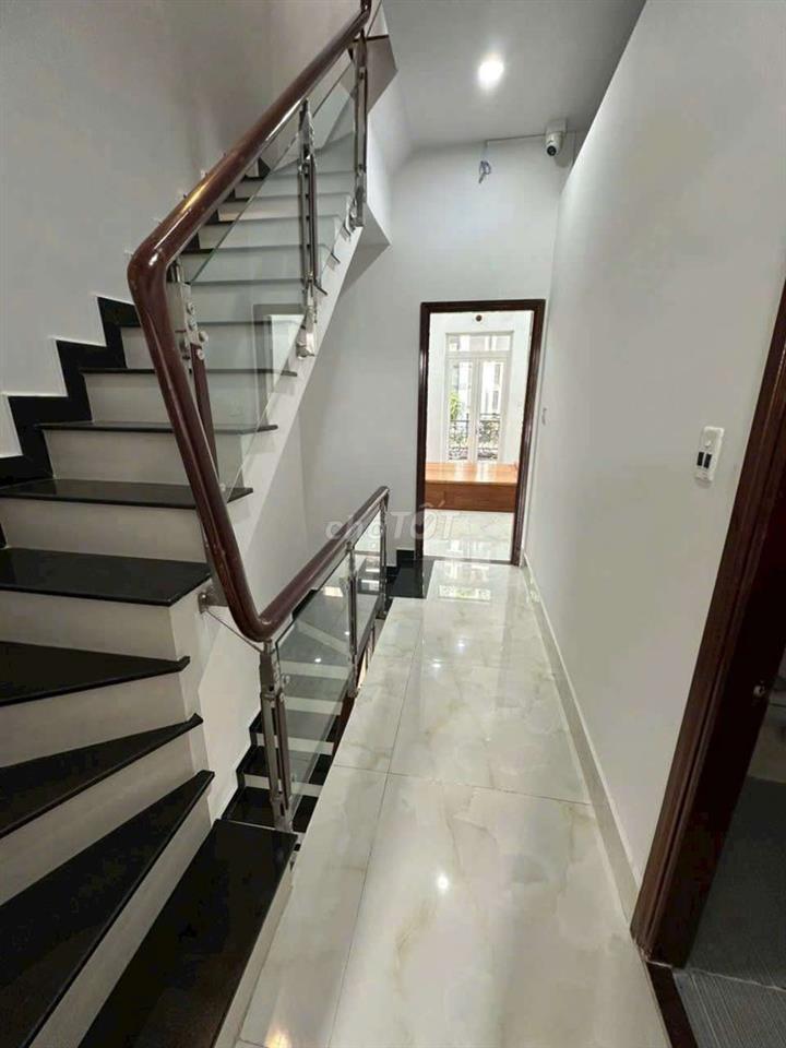 nhà mới đón tết Phường Bình Phú 4PN khu an ninh