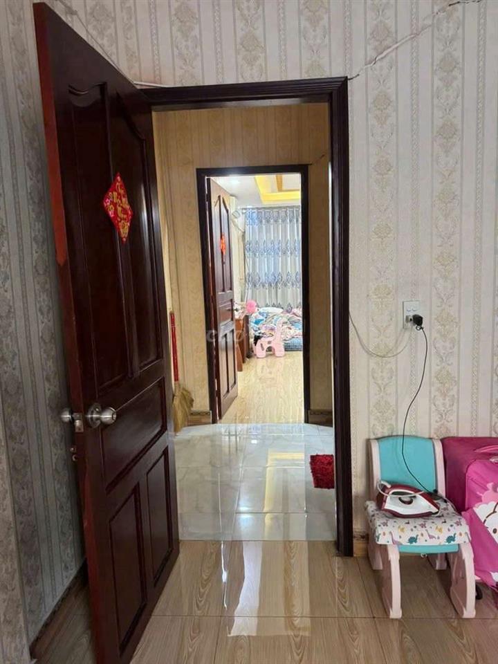 Nhà KDC Bình Phú 1 đối diện công viên