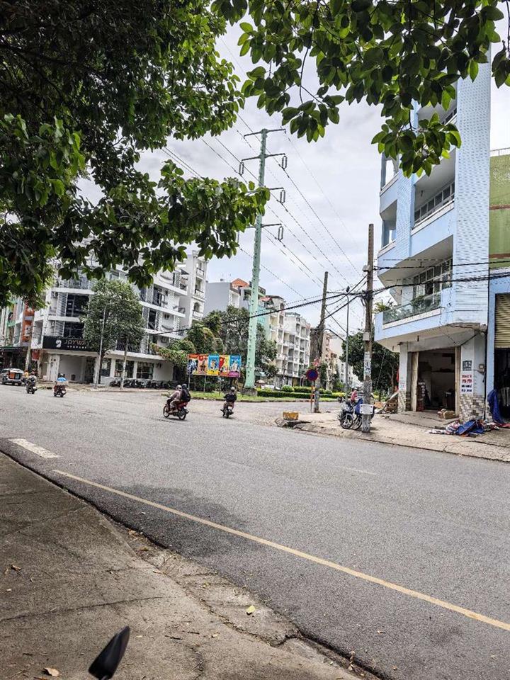Nhà nát 85m2 tiện xây mới MT Vành Đai đường đông đúc