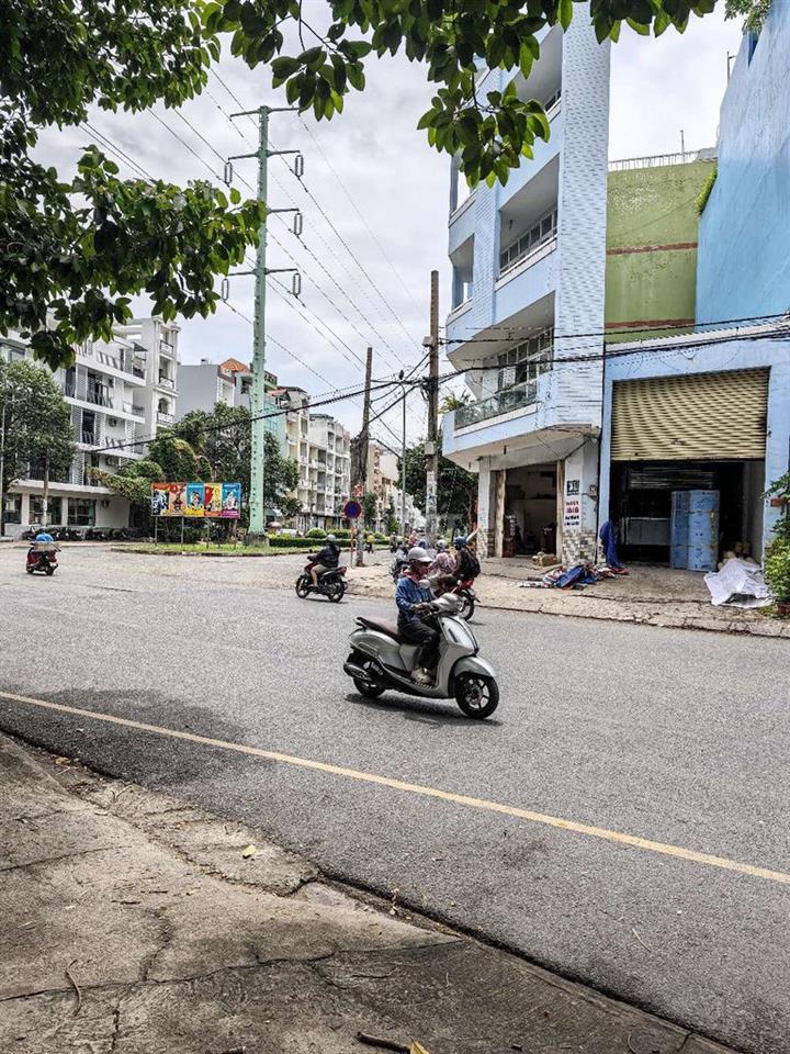 Nhà nát 85m2 tiện xây mới MT Vành Đai đường đông đúc