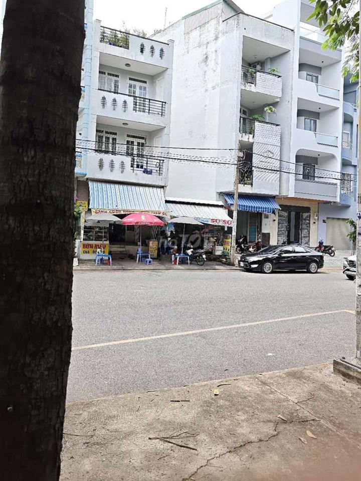 Nhà nát 85m2 tiện xây mới MT Vành Đai đường đông đúc