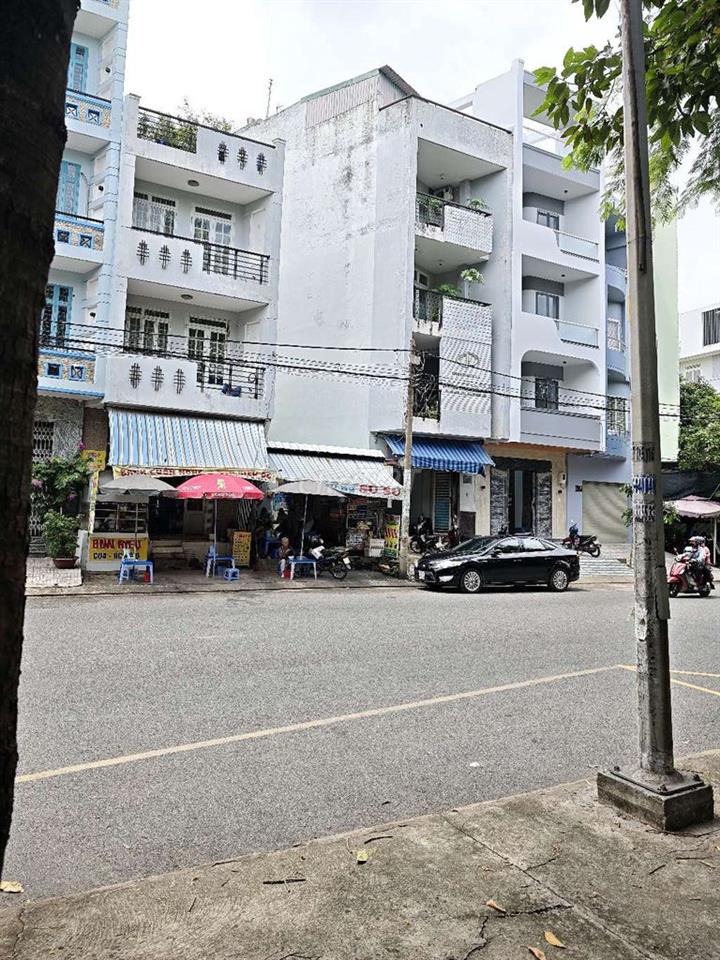 Nhà nát 85m2 tiện xây mới MT Vành Đai đường đông đúc