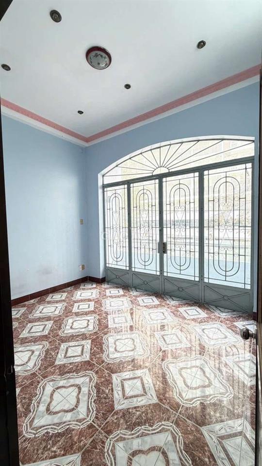 Mặt tiền 43 đường 19 KDC Bình Phú đối diện chung cư western