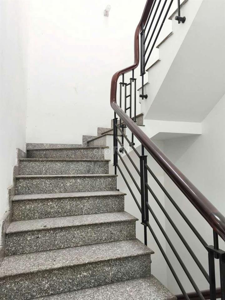 Mặt tiền đường 33 KDC Bình Phú ( 351/27 An Dương Vương)