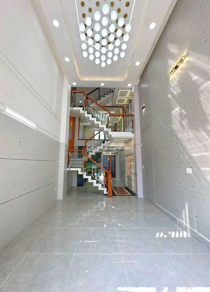 Bán nhà mới 95% KDC Bình Phú 4x18 4 tấm